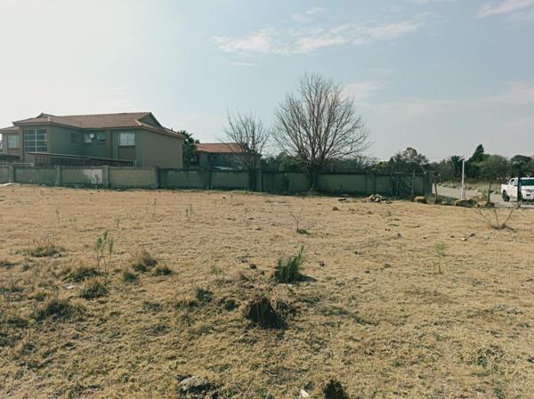 521 m² Land