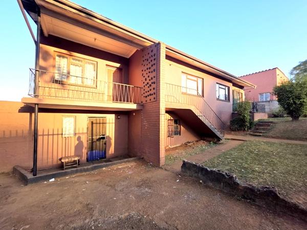 11 Bedroom House