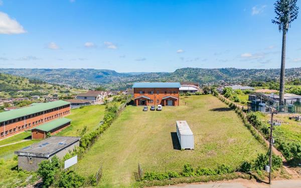 3 000 m² Land