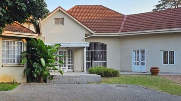 15 Bedroom House