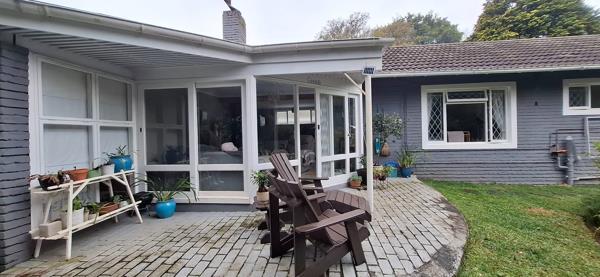 1 Bedroom Garden Cottage