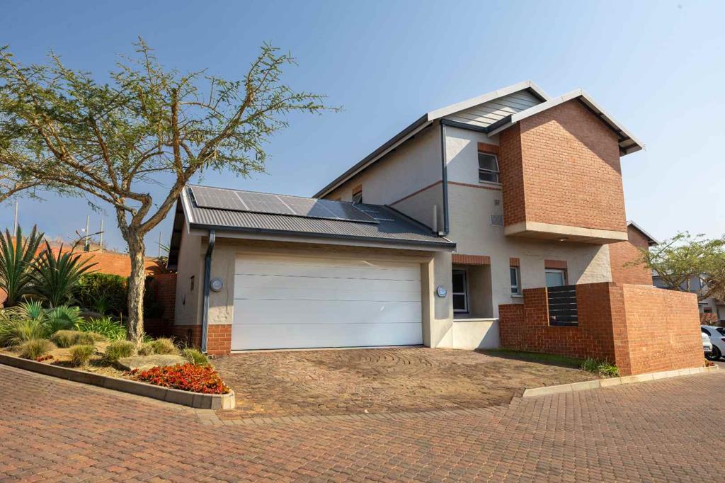 3 Bedroom Townhouse