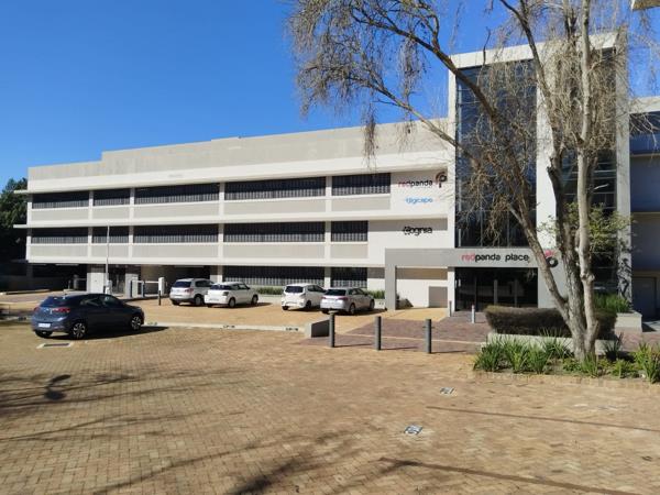 1 036 m² Office Space