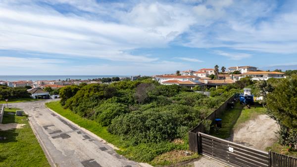 904 m² Land