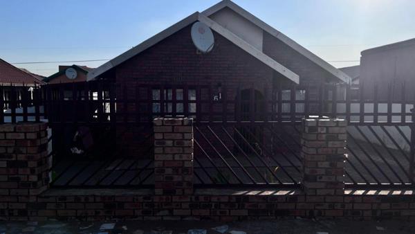 2 Bedroom House