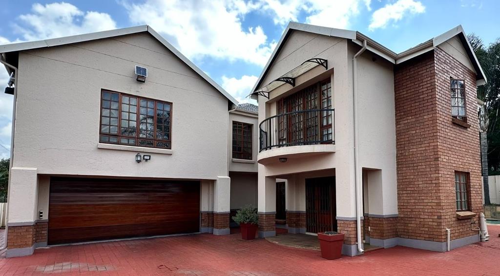 5 Bedroom House