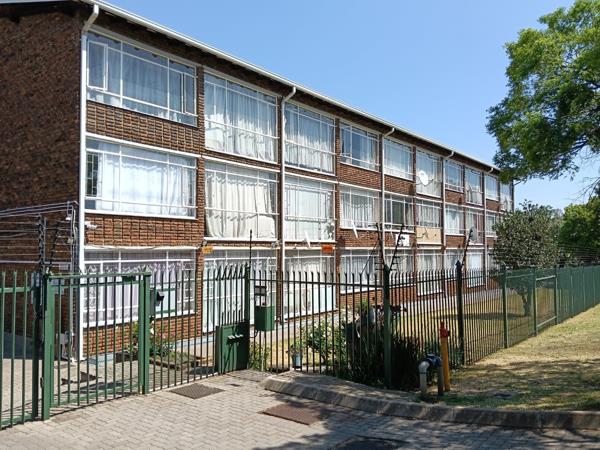 1.5 Bedroom Apartment