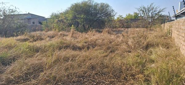 843 m² Land