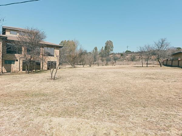 1 053 m² Land