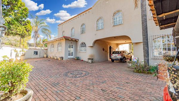 5 Bedroom House