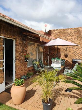 2 Bedroom Simplex