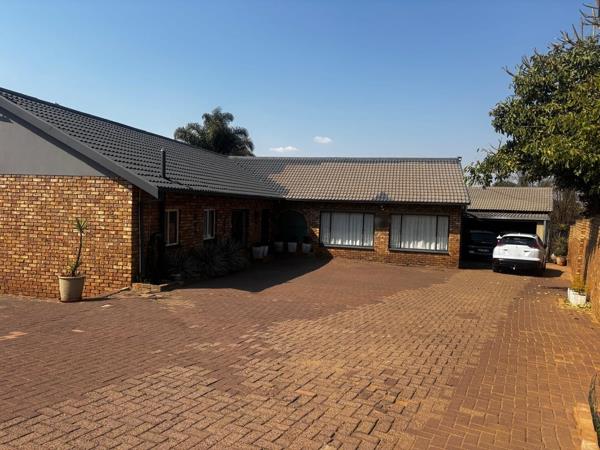 5 Bedroom House