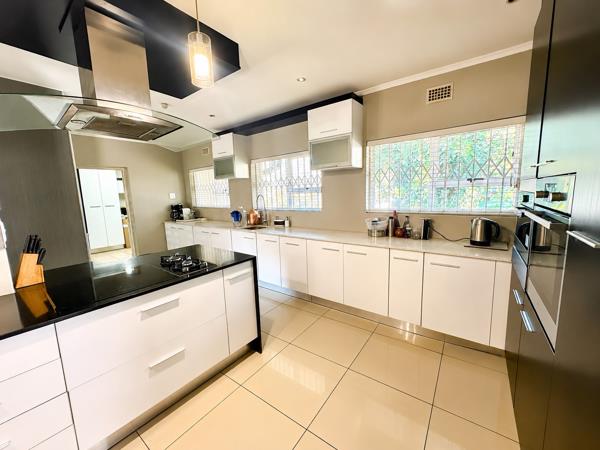 6 Bedroom House