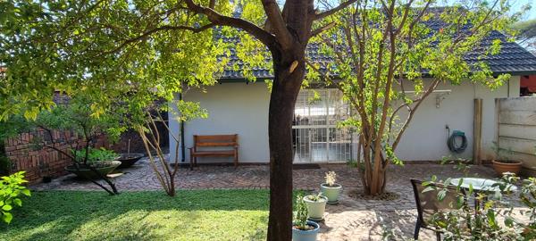 1 Bedroom Garden Cottage