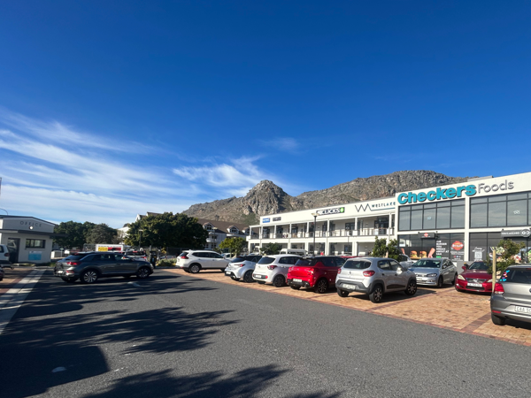 76 m² Retail Space
