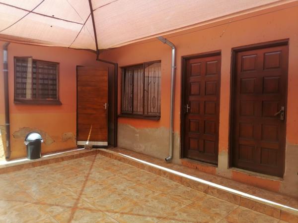 2 Bedroom House