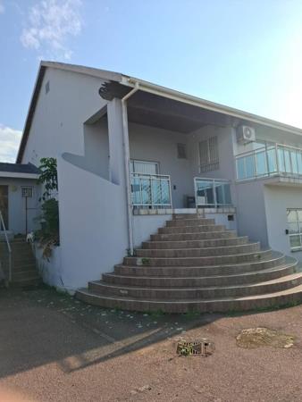 6 Bedroom House