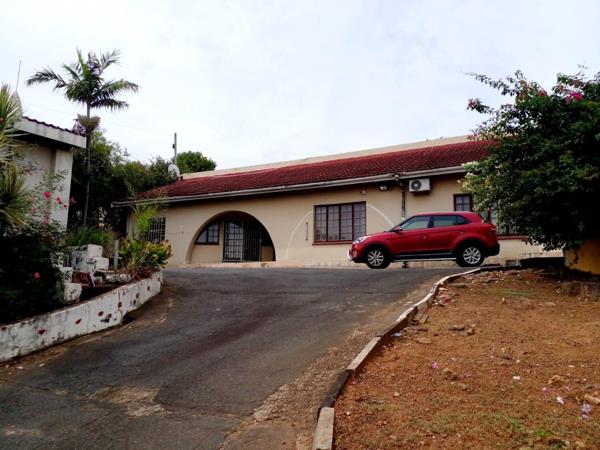 6 Bedroom House