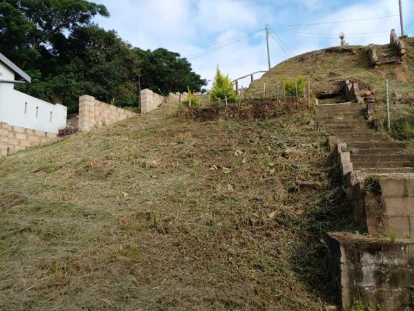 1 348 m² Land