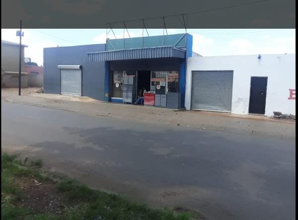 683 m² Commercial space
