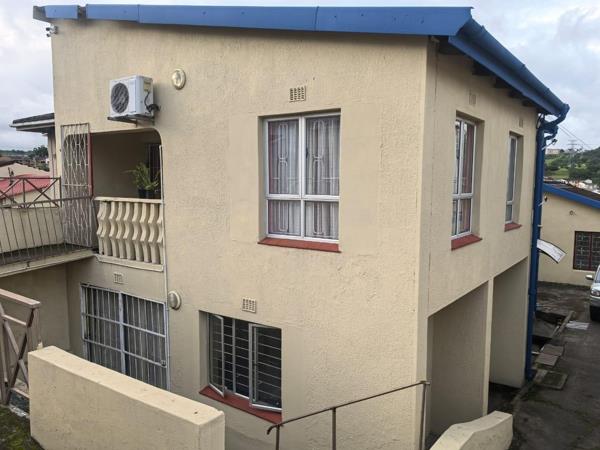 6 Bedroom House