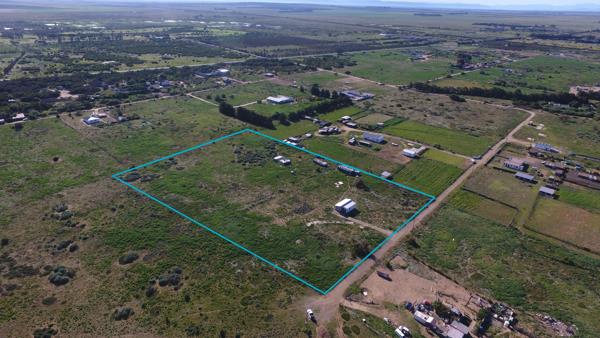 2.2 ha Smallholding
