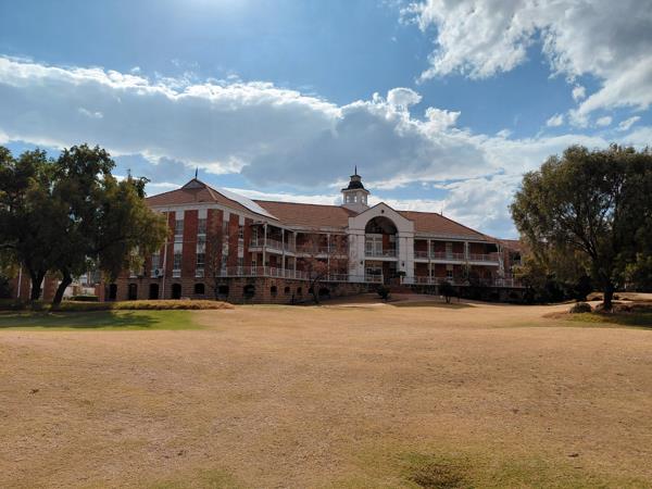 288 m² Commercial space