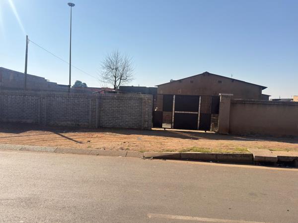 2 Bedroom House