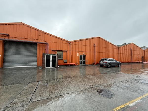 2 800 m² Commercial space
