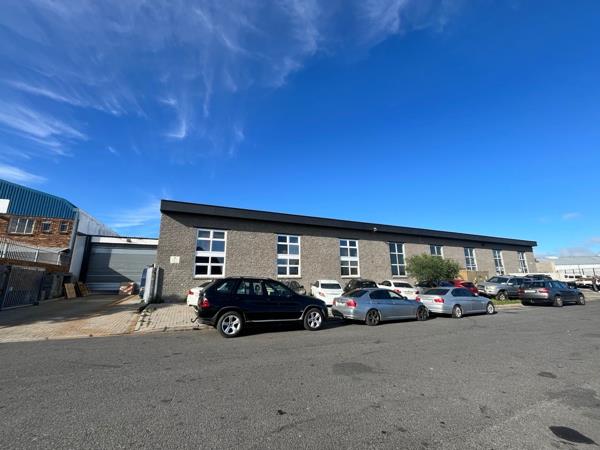 860 m² Industrial space