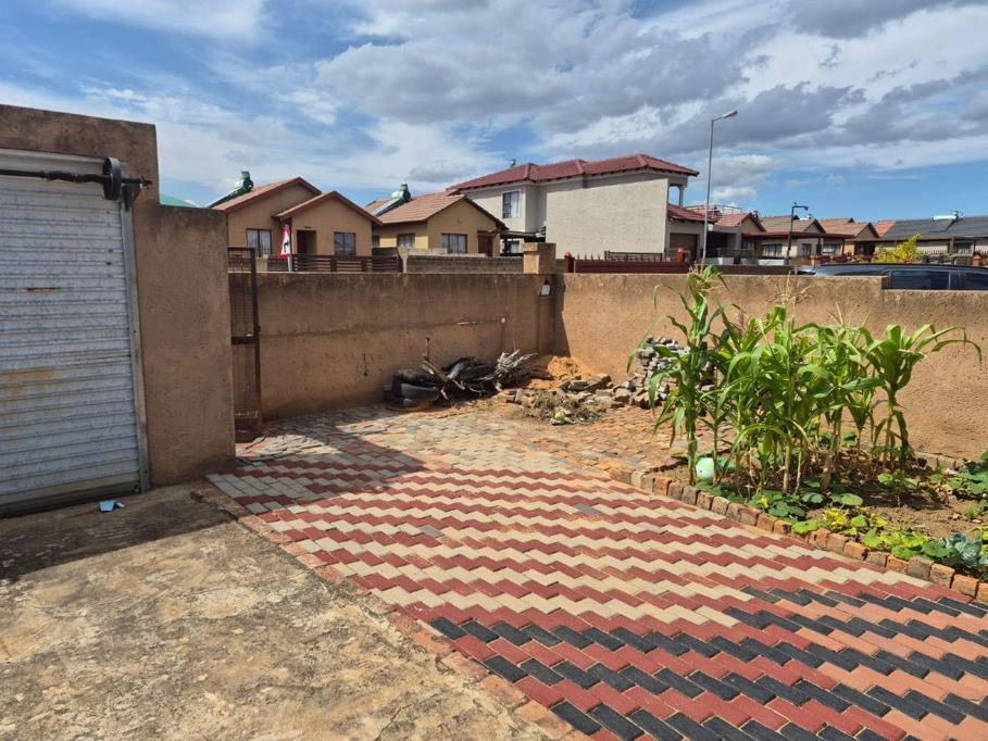 2 Bedroom House