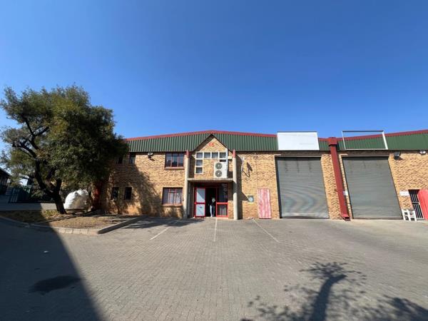525 m² Industrial space