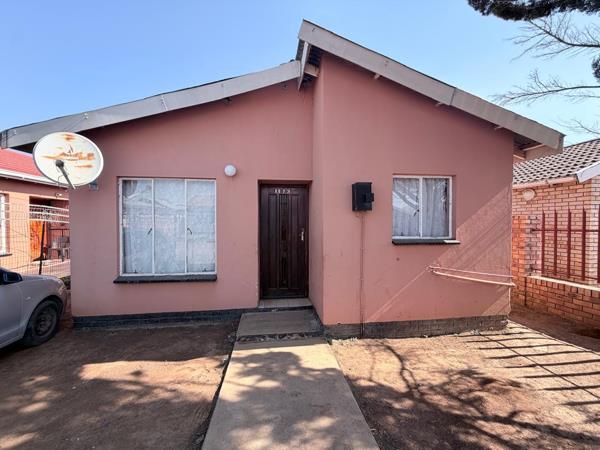 2 Bedroom House