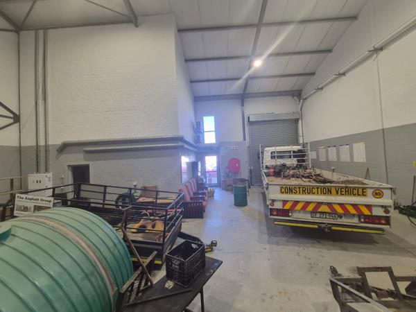 328 m² Industrial space