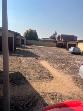 4 Bedroom Townhouse