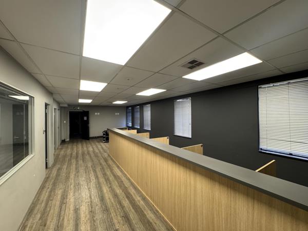 952 m² Commercial space