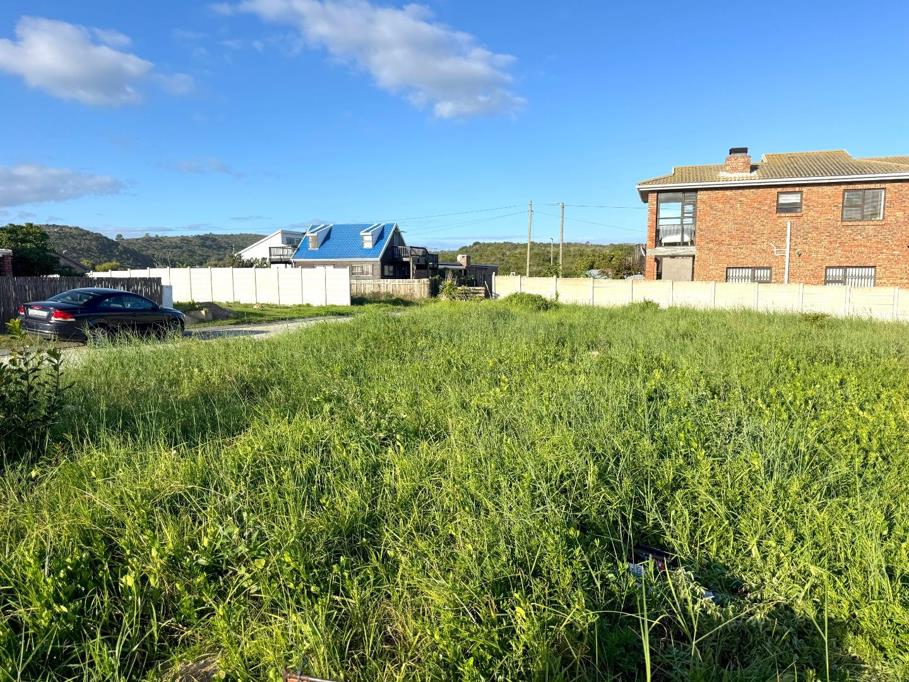 385 m² Land