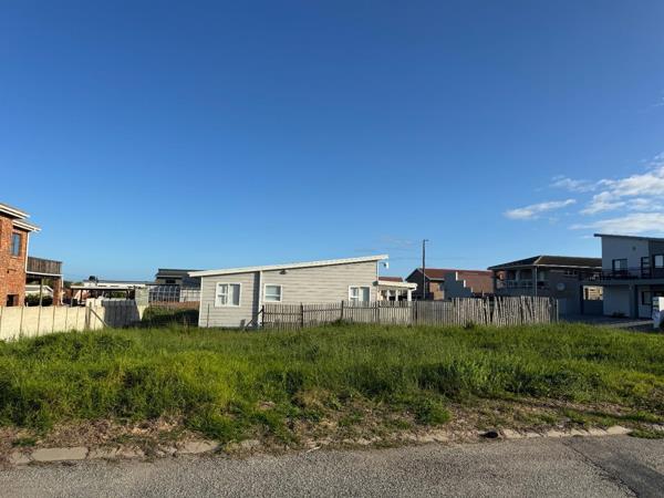385 m² Land