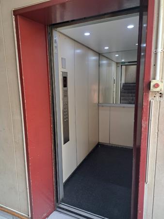 5 Bedroom Apartment
