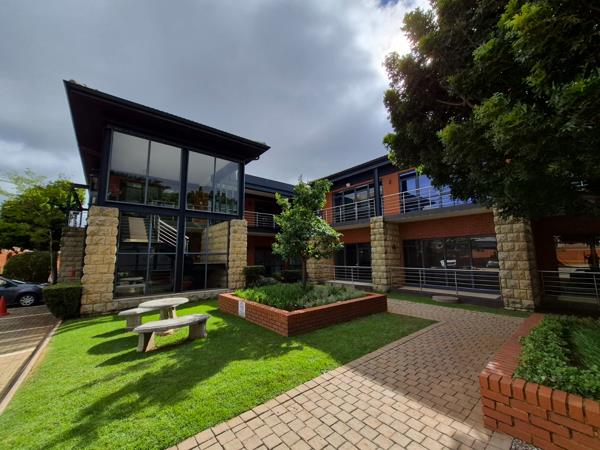 176 m² Commercial space