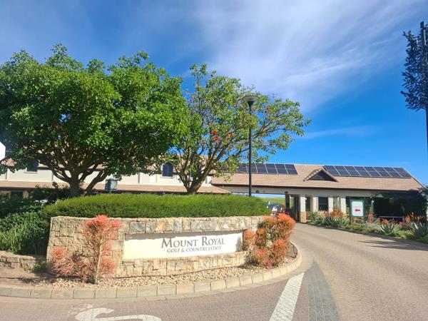 705 m² Land