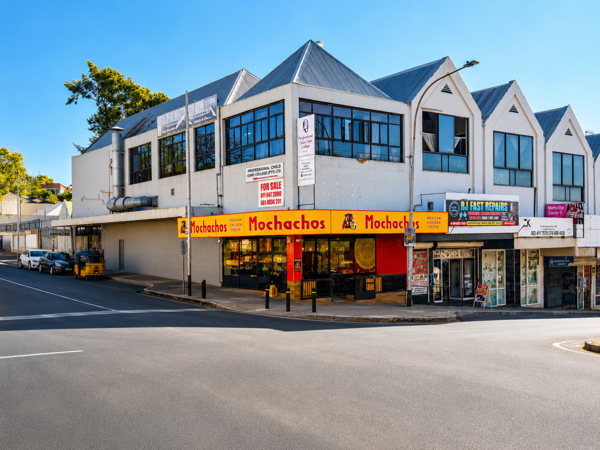 300 m² Commercial space