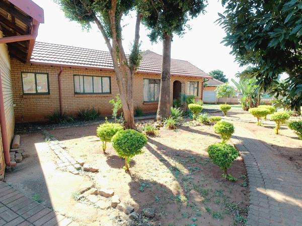 5 Bedroom House