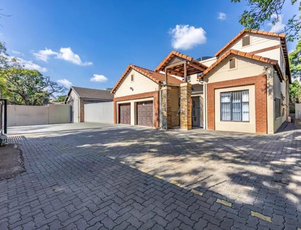 12 Bedroom House