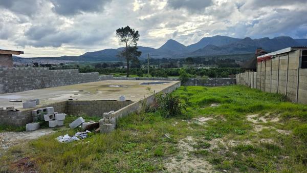 627 m² Land