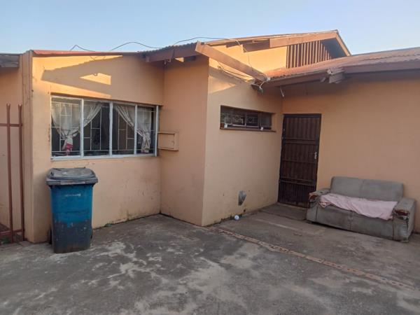 11 Bedroom House