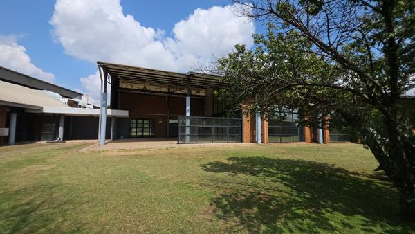 2 400 m² Industrial space