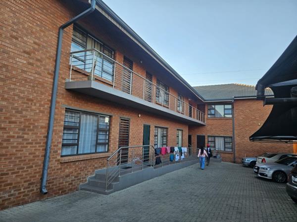 8 Bedroom House