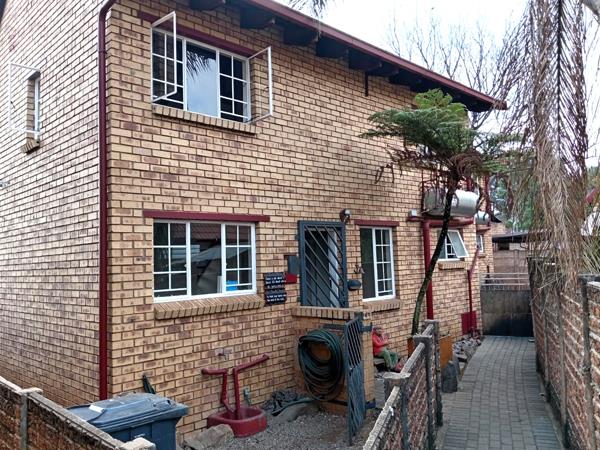 2 Bedroom Duplex
