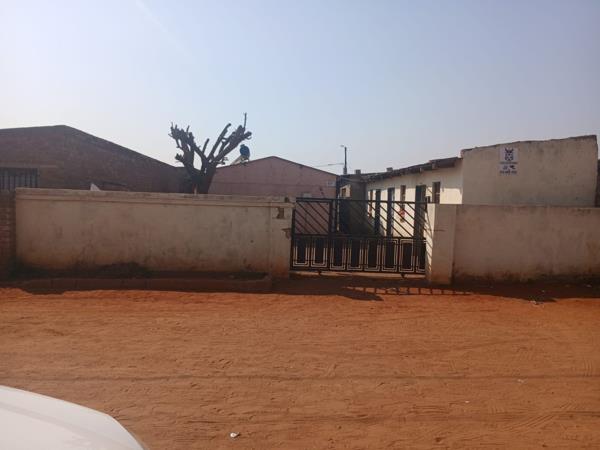 1 Bedroom House
